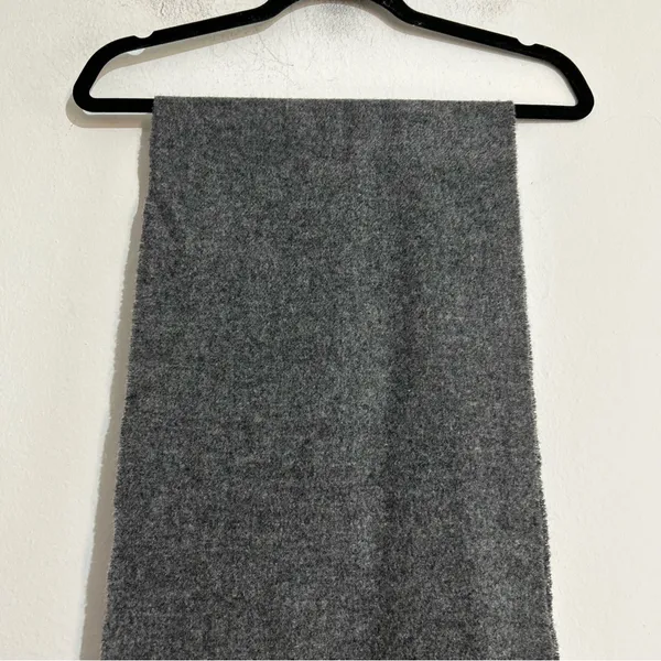 Lauren Ralph Lauren 100% Lambswool Monogram Scarf Quiet Luxury Preppy Classic - Image 2