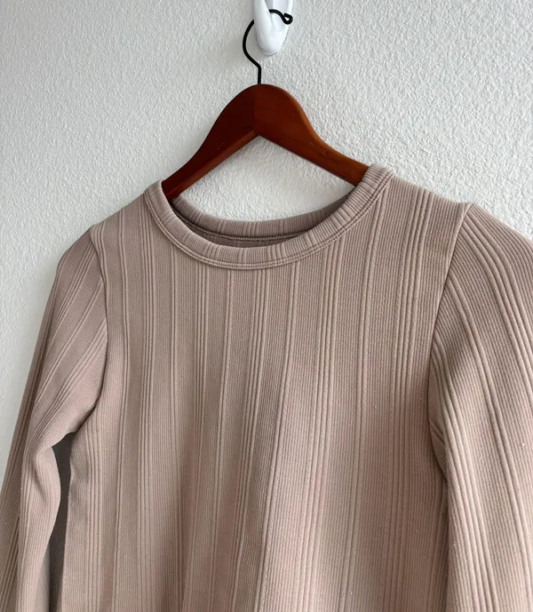 Faded Rose Tan Long Sleeve Crop Top - Image 3
