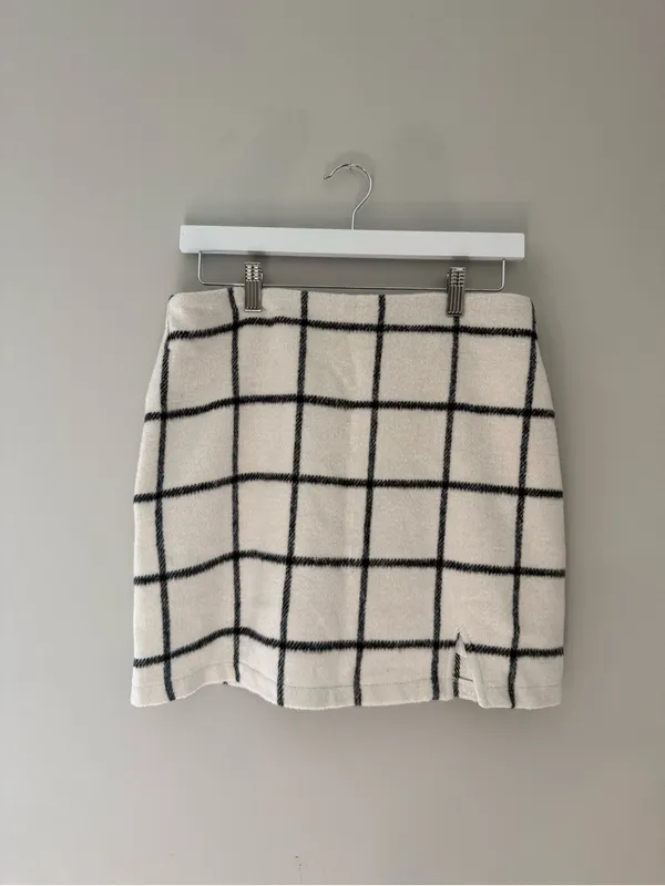 Altar’d State Cream Black Windowpane Plaid Mini Skirt Size Large - Image 3