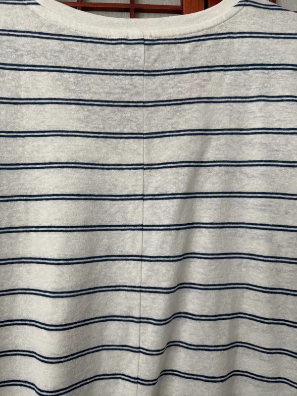 Gap linen blend navy and white stripe top size large - Image 7