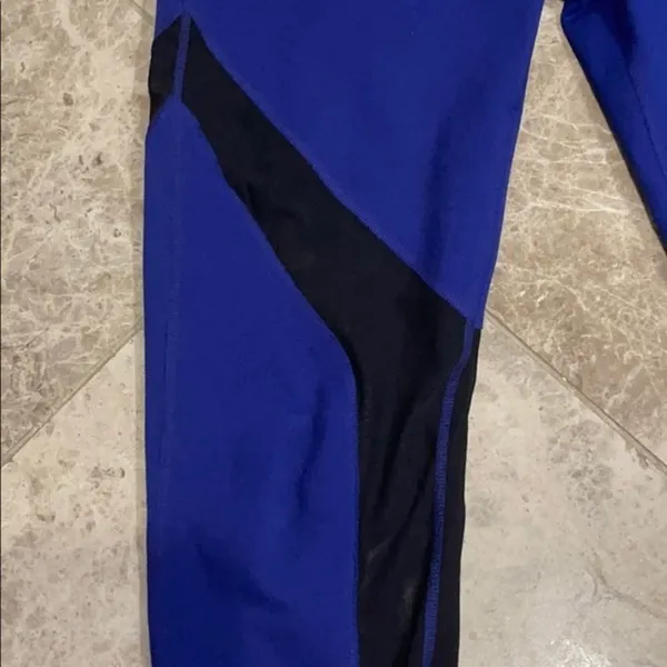 Fabletics Cherise Mid Rise Leggings Mesh Panel Athletic Medium Blue Black - Image 6