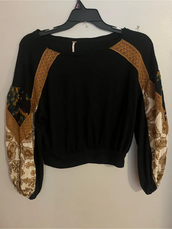 Free People Black Top with Mustard Patchwork Balloon Sleeves - Image 2