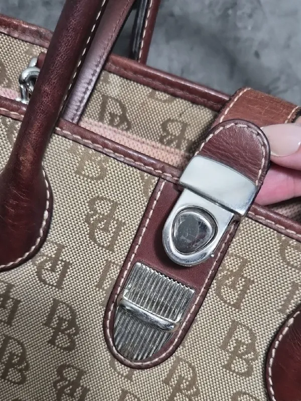 Y2K Dooney & Bourke Purse Brown Monogram wLeather Trim Shoulder Bag Vintage - Image 5