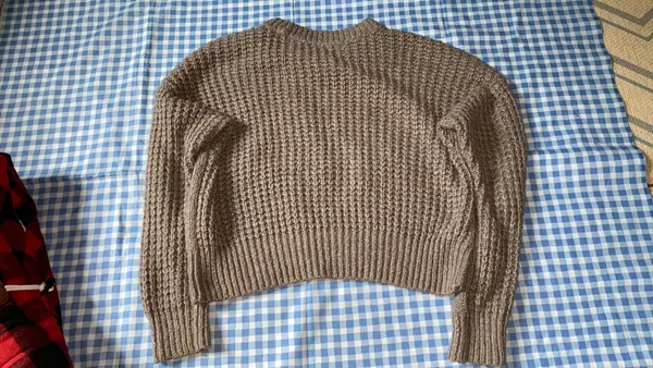 Abercrombie & Fitch Sweater - Image 10