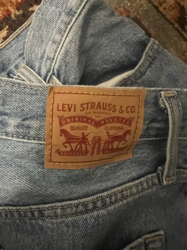 Levi’s 94 Baggy Jeans  - Image 5