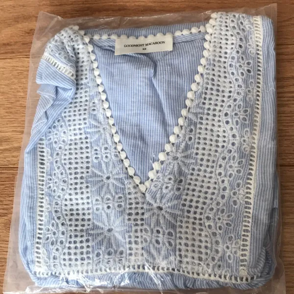 NEW Goodnight Macaroon Mika Blue White Eyelet Dress XS - Image 2
