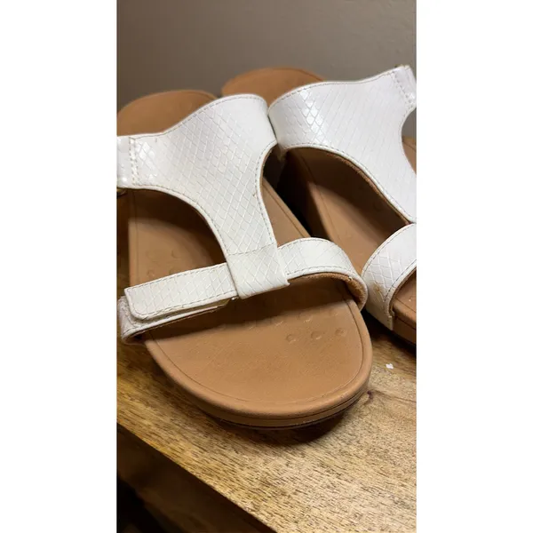 Vionic Ellie White Snake Embossed T-Strap Wedge Orthotic Sandals 7 - Image 2