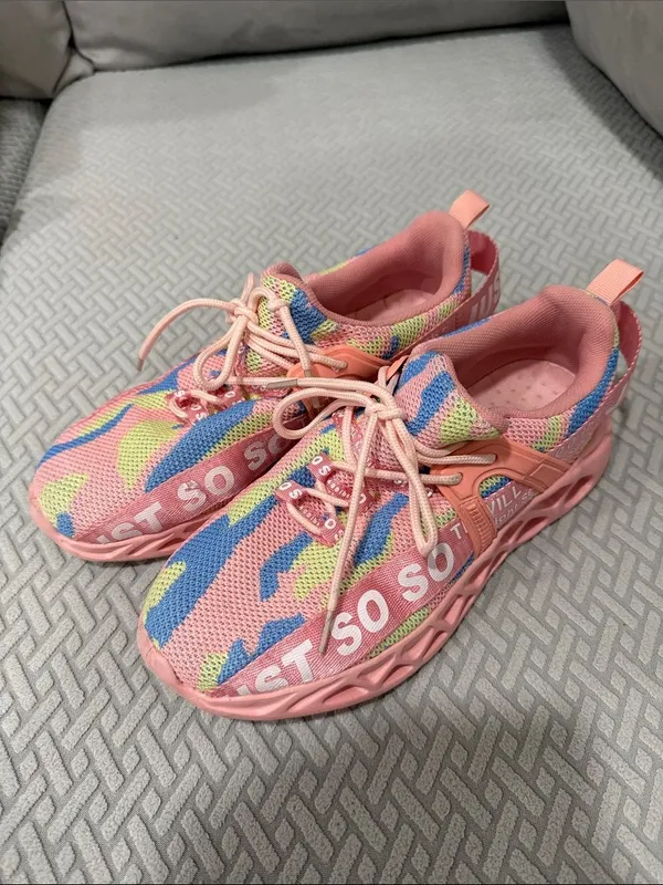 Just So So Women's Pink Camouflage Lace Up Tennis Shoes Size EU 39 - Image 2