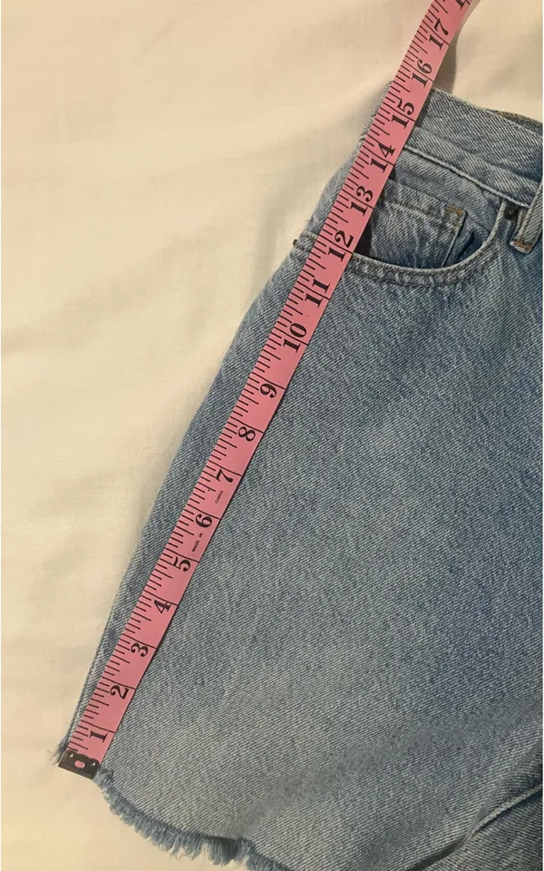 PacSun Light Wash Denim Cutoff Shorts - Image 7