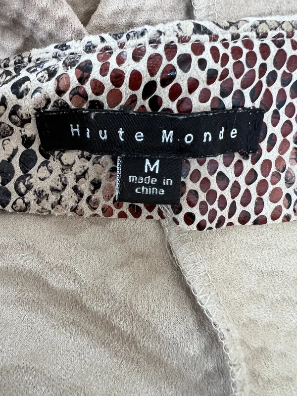 Haute Monde Snake Print Shorts size M - Image 5