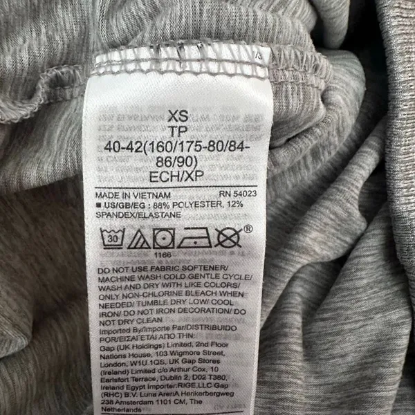GapFit Brushed Tech Jersey Joggers Gray Size XS - Image 5