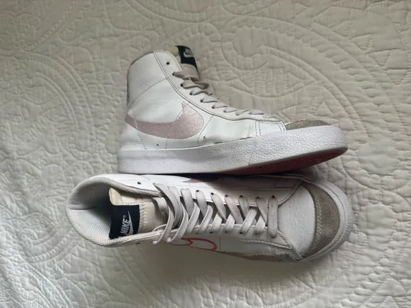 Nike Blazer Mid 77 Women’s - Image 3