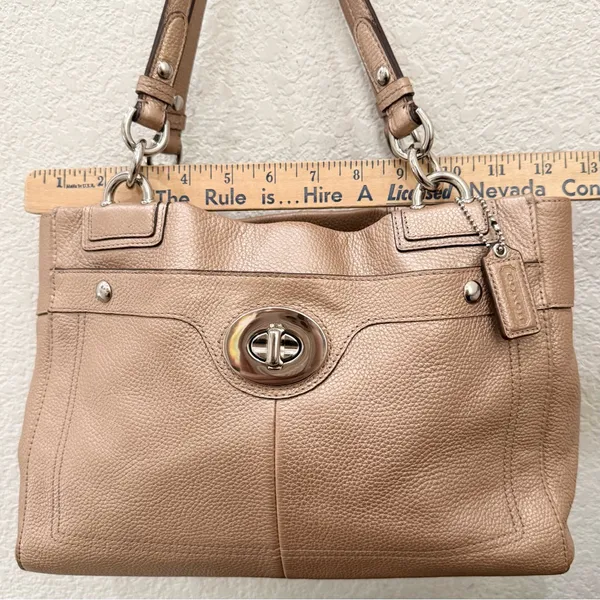 COACH F16531 Penelope Metallic Golden Beige Pebbled Leather Carryall Satchel Bag - Image 9