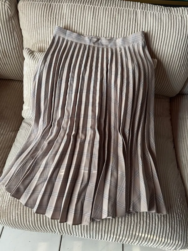 Lulu's Neutral Plaid Pleated Midi Skirt Size L - Image 3