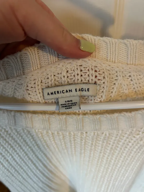 American Eagle Outfitters Sweater - Image 3