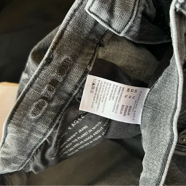 American Eagle 90s Bootcut Black Jeans 16 Regular - Image 4