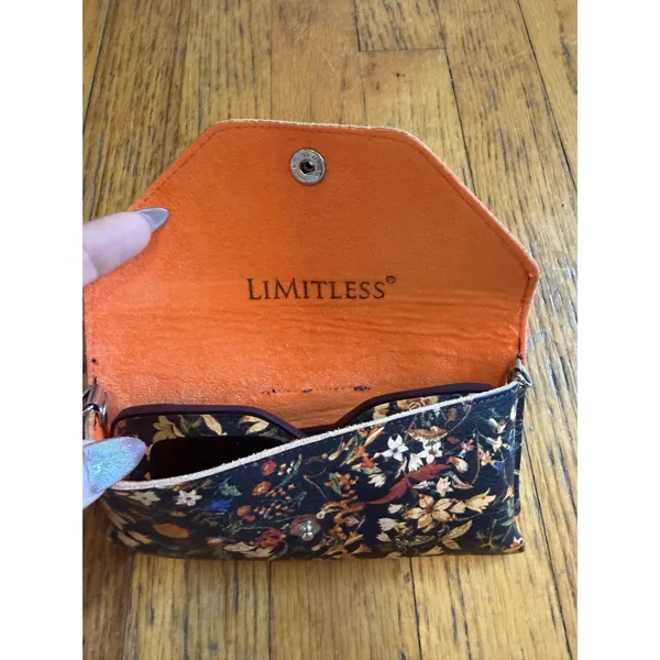 LIMITLESS AP 33 Sunglasses Womens Square Blk Floral Brn Lens - Image 3