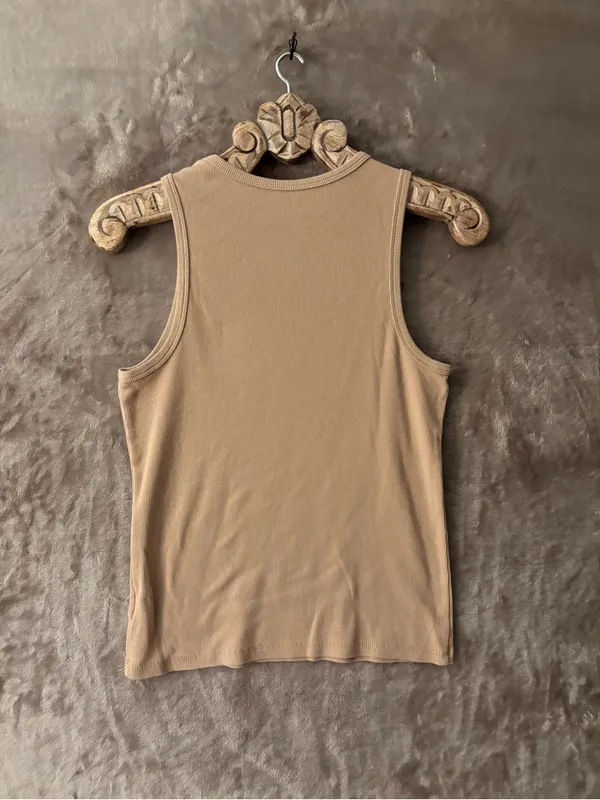 No Boundaries Tan Ribbed Tank Top Women’s Size L - Image 2