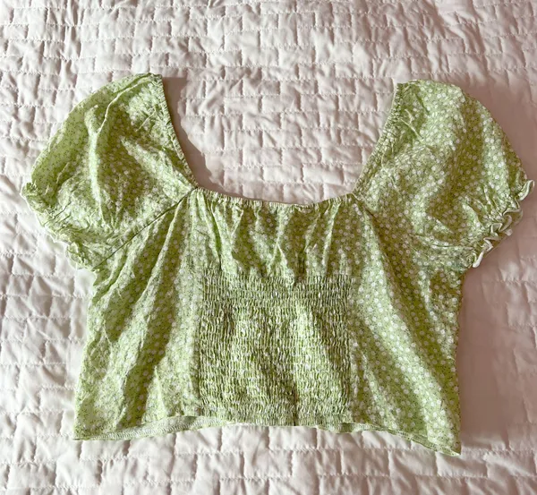Oh Polly Green Floral Puff Sleeve Blouse Size 12 - Image 2