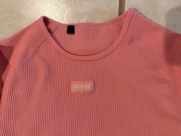 Bo+Tee Crop Top Long Sleeve - Image 2