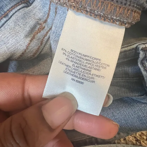 Lands End Mid Rise Curvy Bootcut Jeans‎ Light Wash Denim Size 6 - Image 4