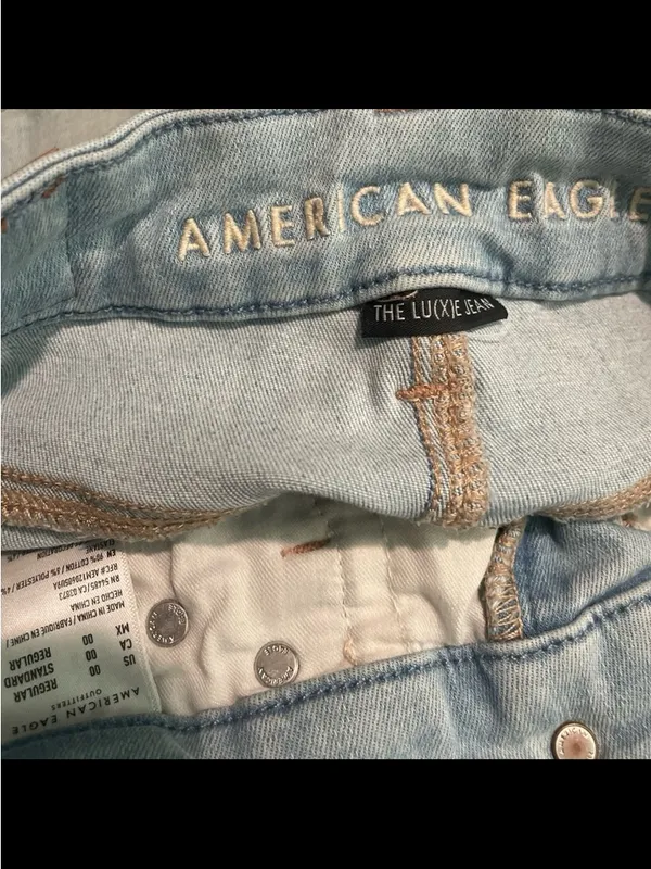 American Eagle Outfitters Light Wash Skinny Jeans - Image 3