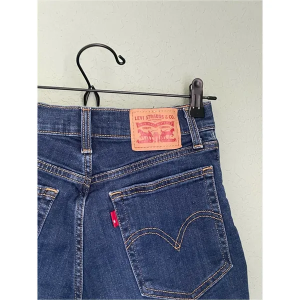 Levi’s High Rise Short Size 26 Dark Wash Raw Hem Cut Off Frayed Fringe - Image 5