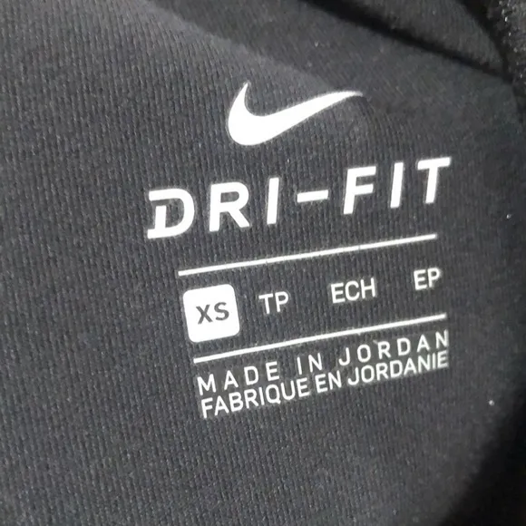 Nike black cropped leggings - Image 6