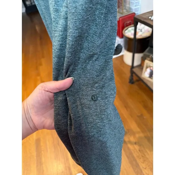 Lululemon Soft Jersey Classic-Fit Mid-Rise Cropped Joggers in Heathered green 14 - Image 3
