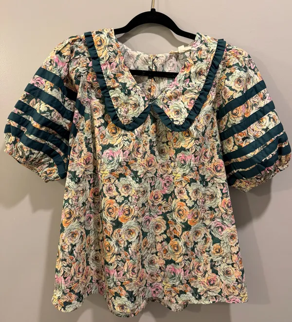 Entro Floral Detail Puff Sleeve V-Neck Peter Pan Collar Blouse Hunter Green Multi - Image 6