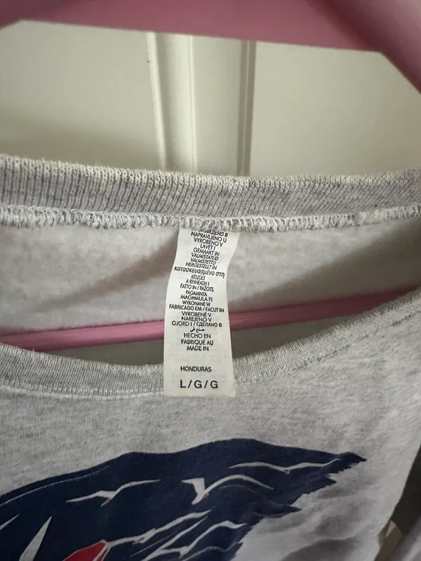 Marushka Graphic Light Heather Gray Crewneck Pullover Size L - Image 2