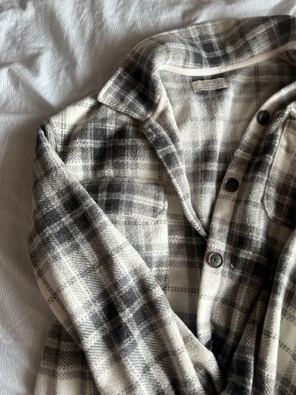 Z Supply Flannel  - Image 2