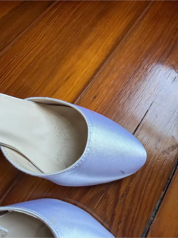 Benjamin Walk Dyeables Amanda Style White Satin Block Heel Closed Toe Pumps - Image 9