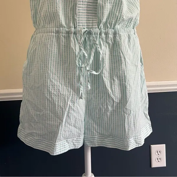 Vineyard Vines Seersucker Striped Romper in Aqua Size Large Short Sleeve - Image 3