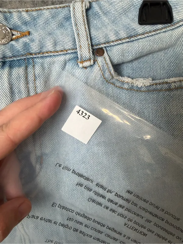 PacSun Woman’s Size 25 Light Blue Denim Mini Skirt with Frayed Hem - Image 7