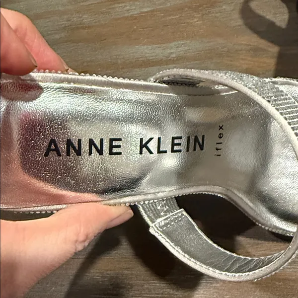 Anne Klein Women’s Sandals Size 5 New Silver Rhinestone‎ Block Heel Dressy - Image 10