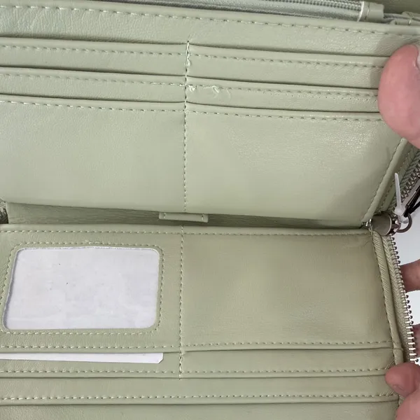 Steve Madden‎ BZIP-U Celery Green Quilted Zip Around Wristlet Wallet NEW FLAWED - Image 8