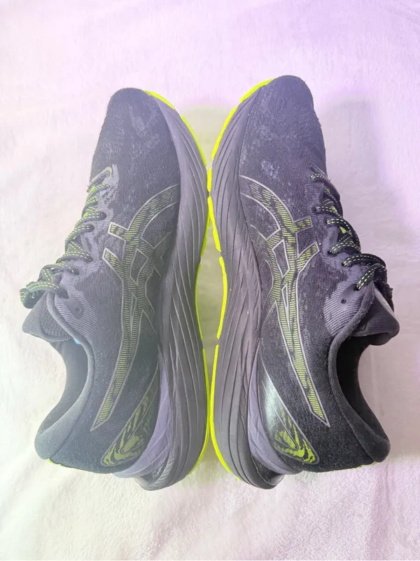 Asics Black Running Shoe with Neon Green Accents - Image 8