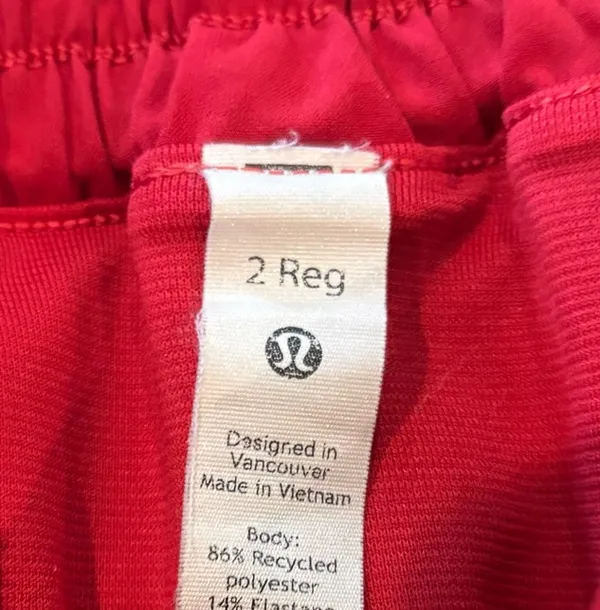 Lululemon Hotty Hot Shorts 2.5" Red - Image 2