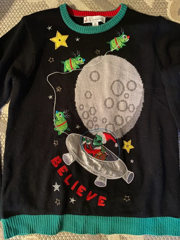 Fun Ugly Christmas Sweaters Aliens Size L - Image 2