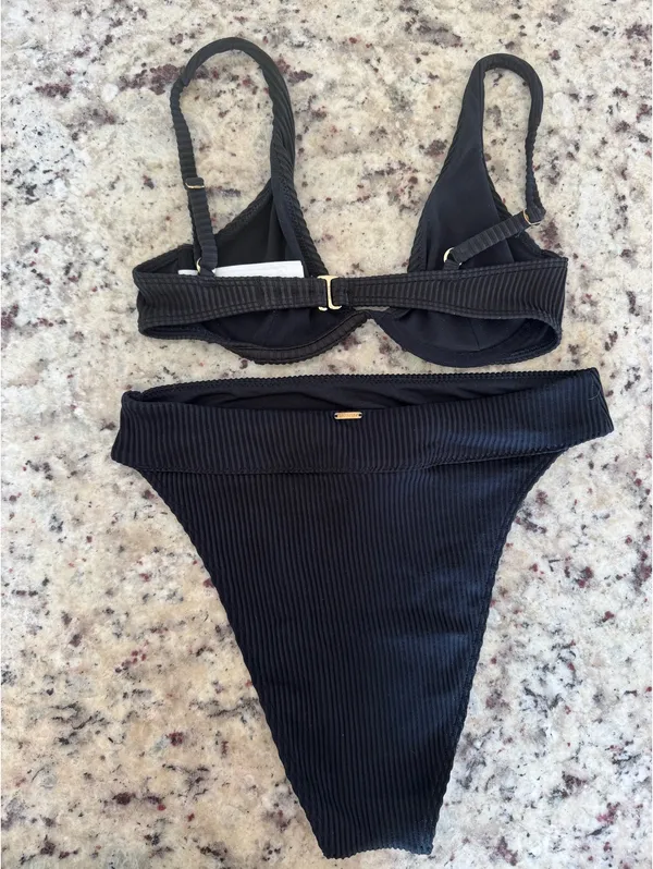 Hollister Black Ribbed Bikini Set XS/S - Image 2