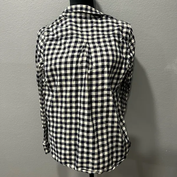 Tommy Hilfiger Navy and White Gingham Button-Down Cotton Shirt S NWOT - Image 4