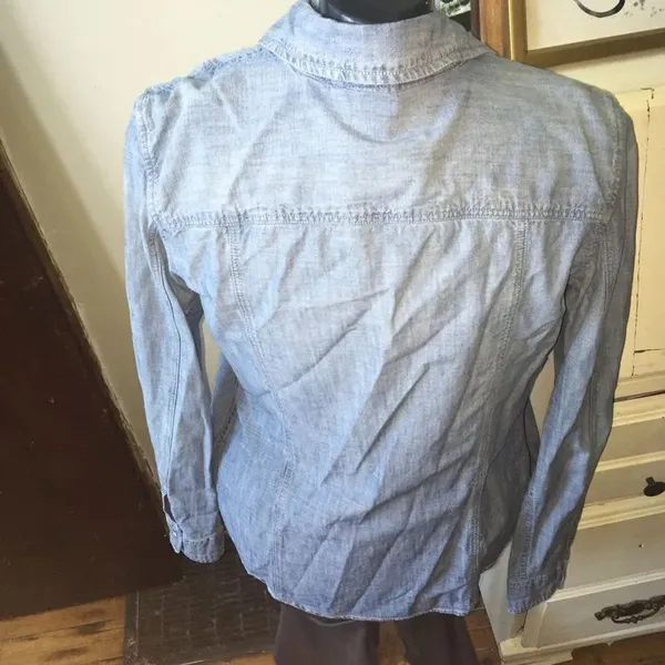 Gap 1969 denim button down boyfriend size XS shirt - Image 2