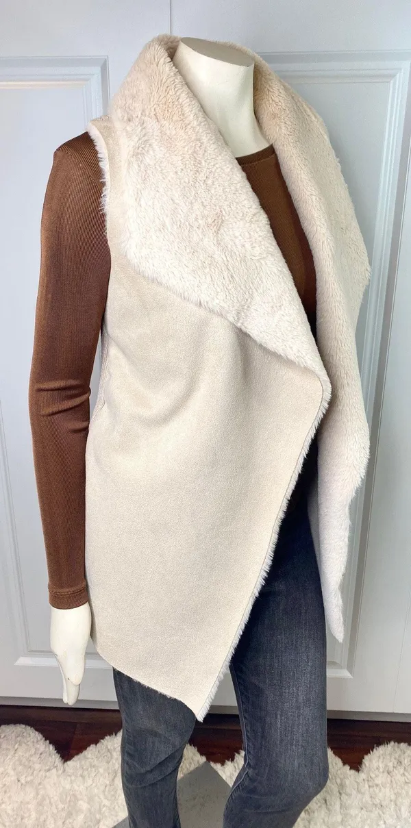 Twelfth Love Make Snow Angels Faux Fur Shawl Vest - Image 3