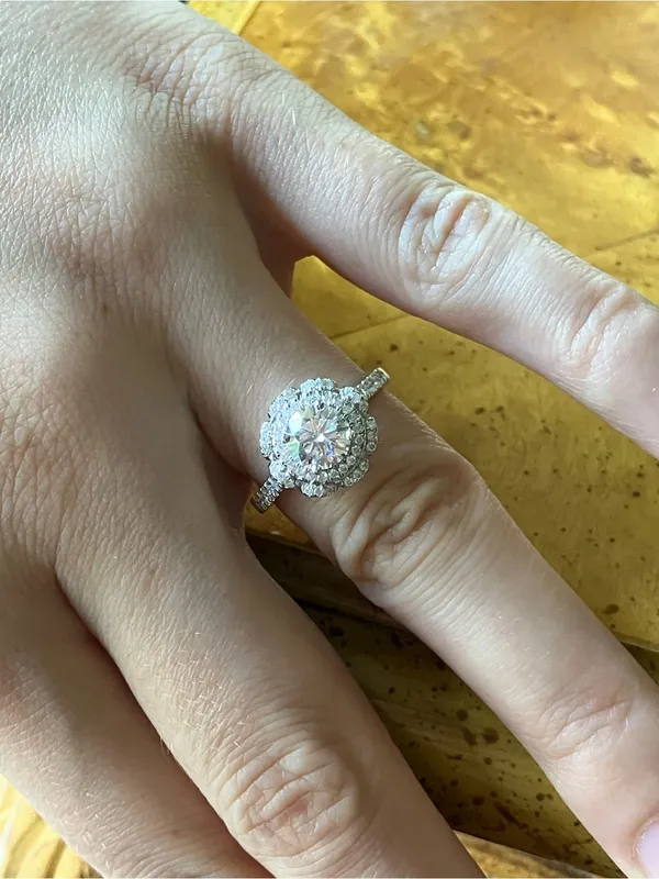 Genuine Moissanite Sterling Silver Ring Size 7 White - Image 3