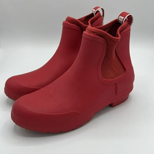 ✨UGG Red Rainboots Size‎ 6 Chevonne Ankle Rain Booties B22B - Image 2