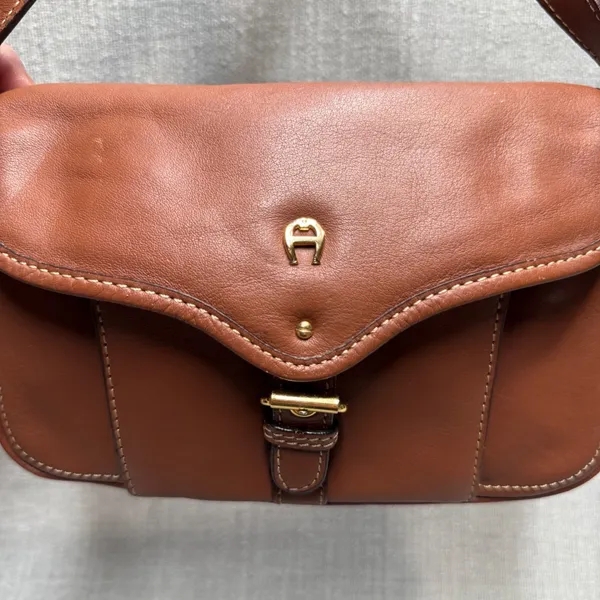 Etienne Aigner Brown Leather Crossbody Shoulder Bag Vintage Small Flap‎ Purse - Image 3
