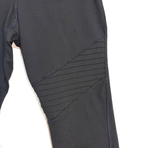 Old Navy Go-Dry Active Ankle Leggings Women M Black Ribbed Panel High Waist Yoga - Image 2
