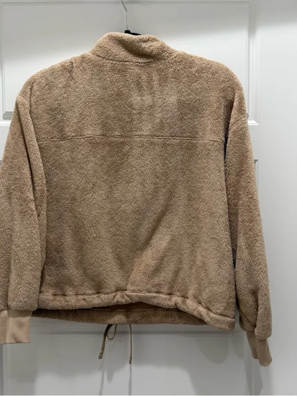 Old Navy Beige Teddy Quarter Zip Pullover Sweater Small - Image 4