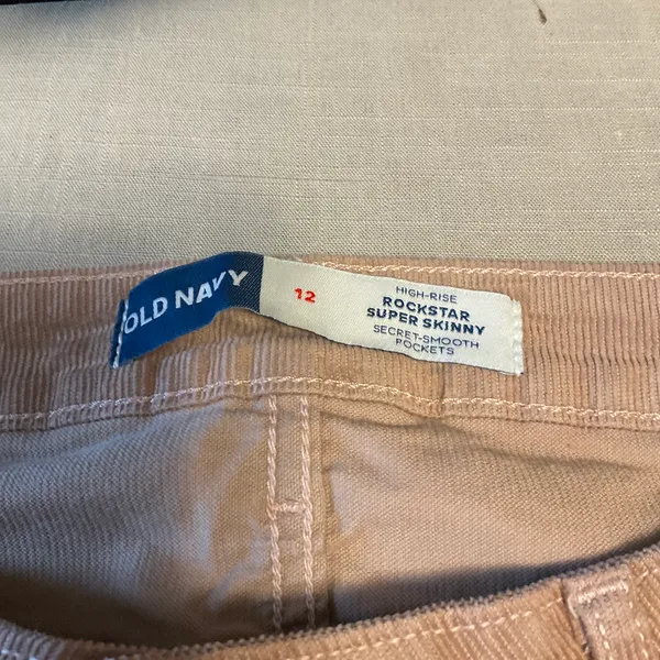Old Navy - Image 5